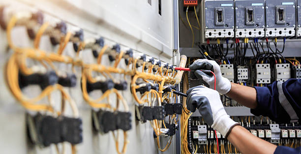 Professional Electrician technician working in Whiting, IN
